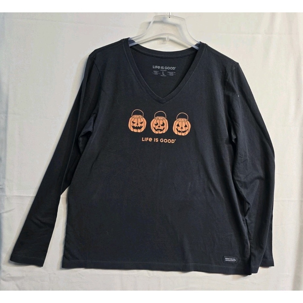 Life Is Good Women's L Halloween T-shirt Gray Vneck NWT Crusher